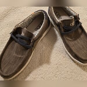 Men's Size 11 Hey Dude Shoes